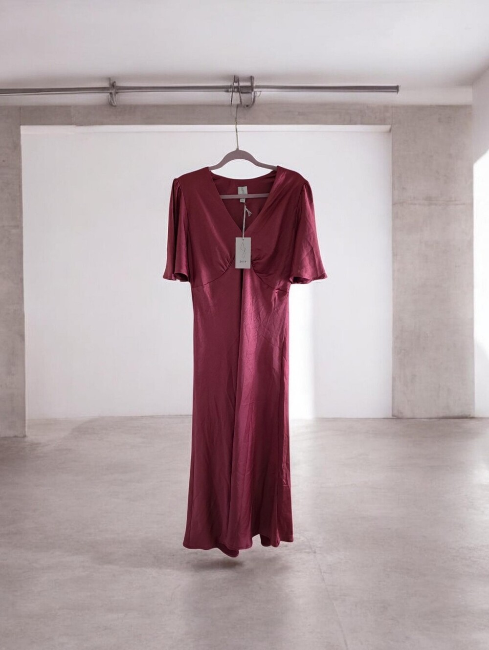 Joie NWT Mauve Satin Maxi Dress With Flutter Sleeve XL